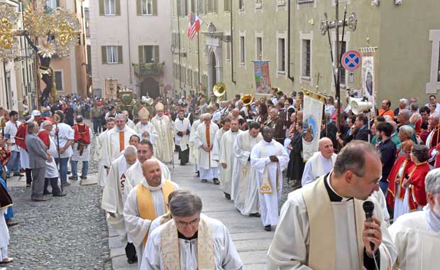 Processione per la festa patronale di San Guido