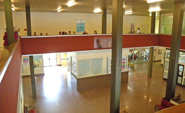 L'atrio dell'ospedale civile di Acqui Terme