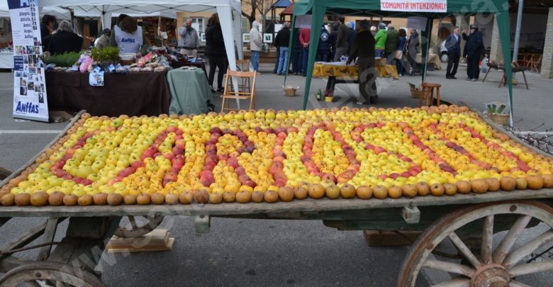 Cartosio alla grande 5ª “Primavera fruttuosa 2019” festa dei frutti antichi e degli innesti in piazza
